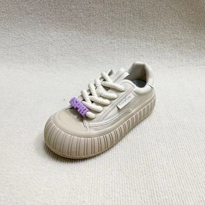 Women casual leather shoes with thick soled and in fashion style