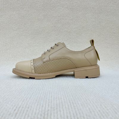 New fashion and stylish athletic shoes for ladies for daily wear