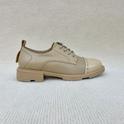 New fashion and stylish athletic shoes for ladies for daily wear