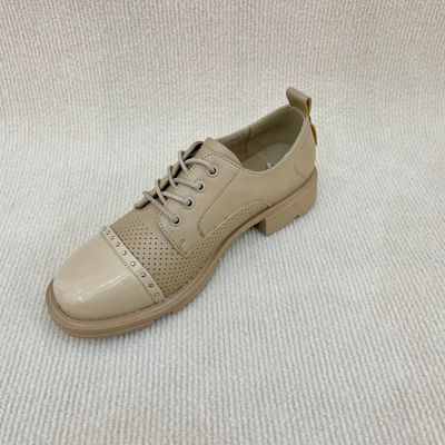 New fashion and stylish athletic shoes for ladies for daily wear
