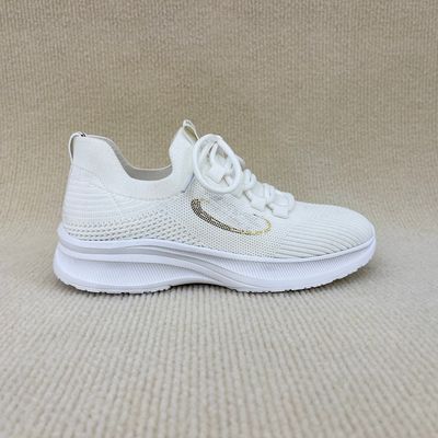 Women breathable sneakers with mesh upper and flyknit material