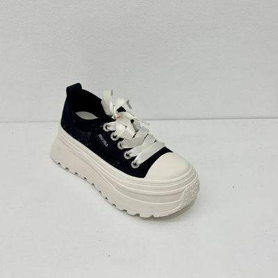 Women fashion breathable sneakers with high top and silk lace up