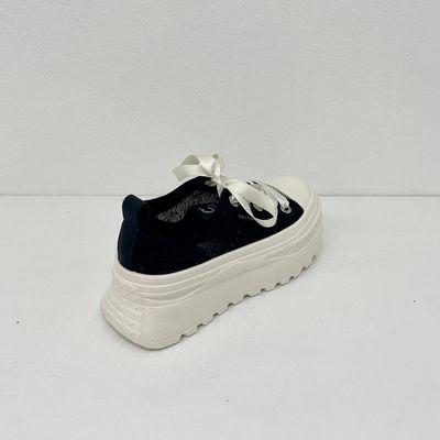 Women fashion breathable sneakers with high top and silk lace up