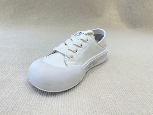 Women white casual sneakers cover head round toe and low cut