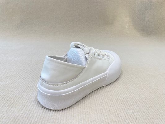 Women white casual sneakers cover head round toe and low cut