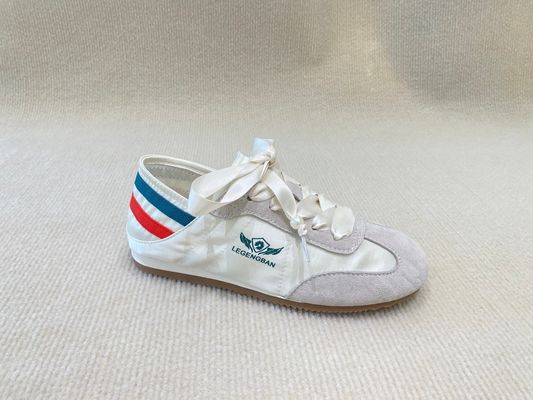 Women comfort and flat sneakers with color bar and lace up running shoes