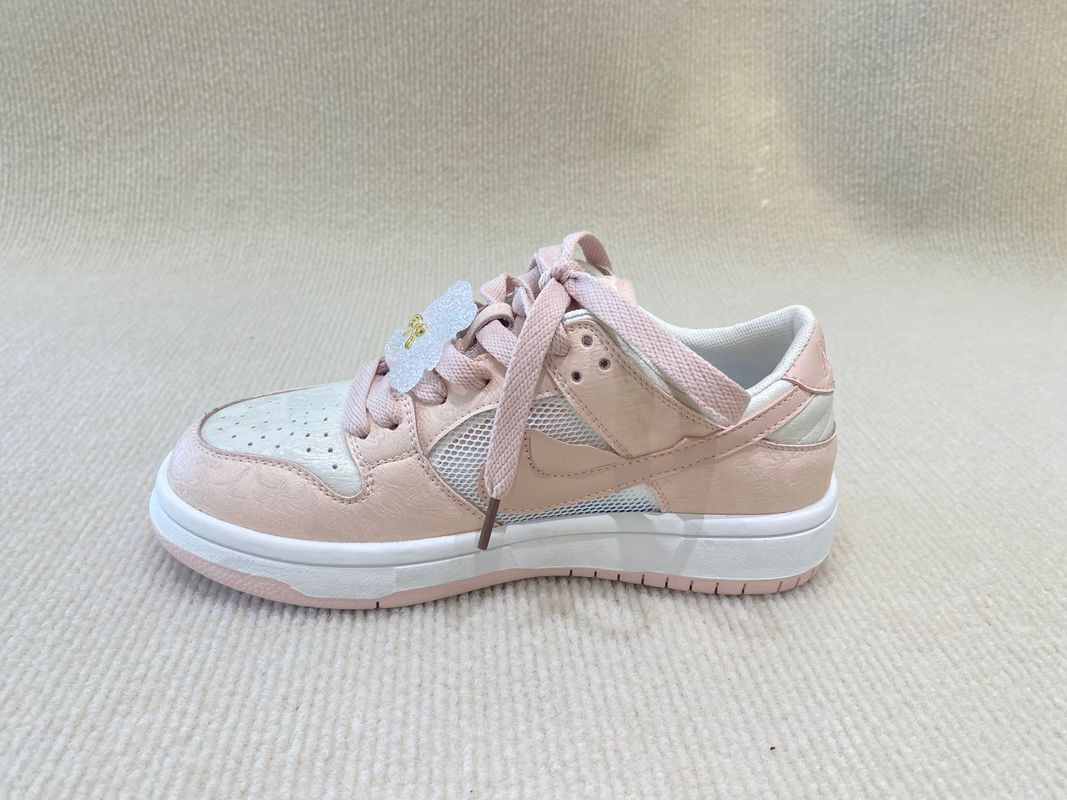 Women leather platform fashion sneakers with printing flowers